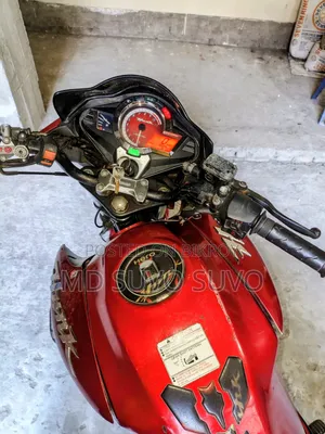 হিরো হাংক ১৫০ ২০১৭ লাল
