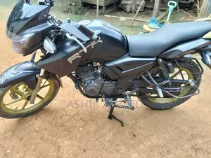 টিভিএস অ্যাপাচি আরটিআর ১৬০ টুভি ২০১৭ কালো