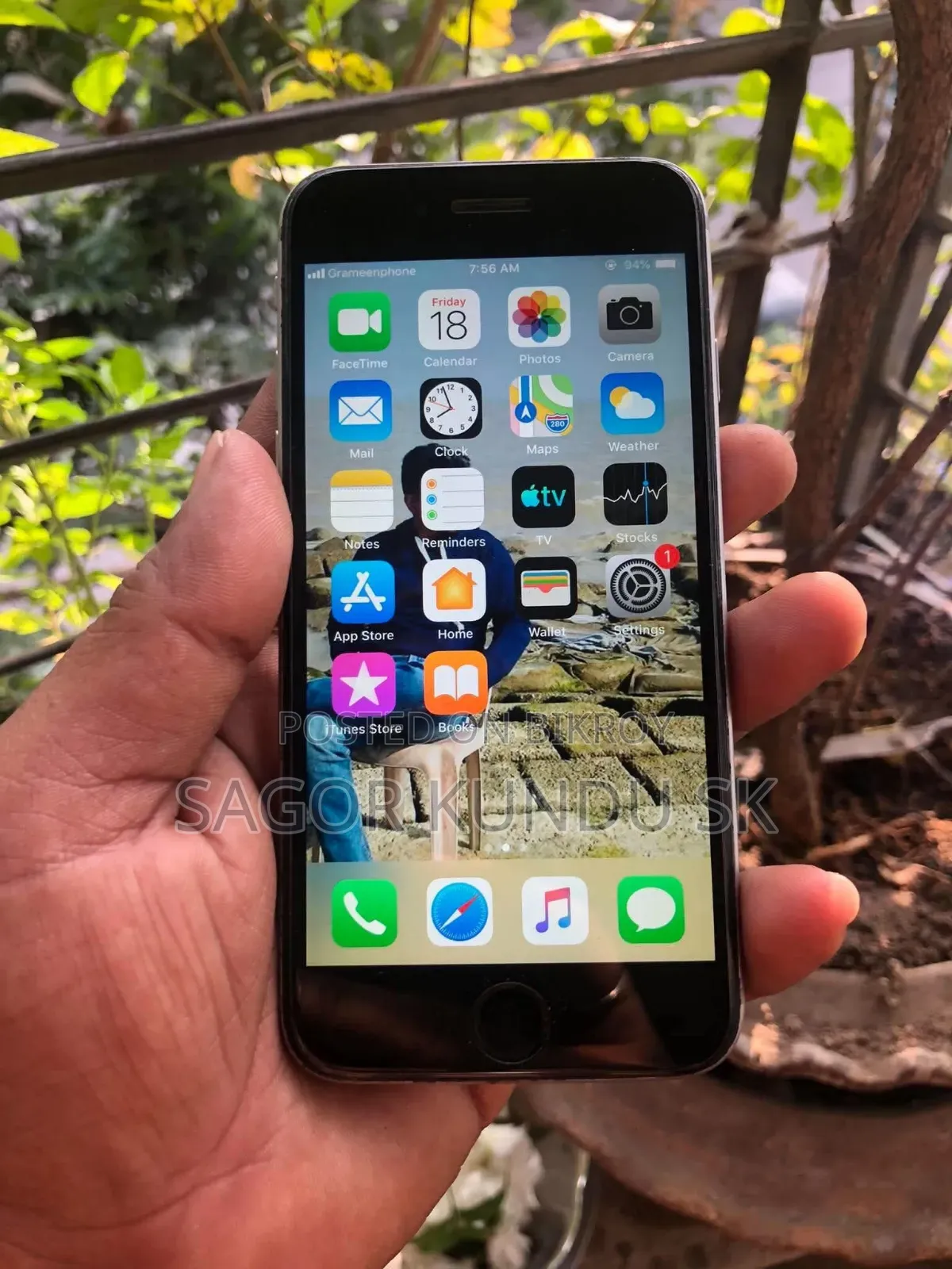 Apple iPhone 6 16 GB Gray