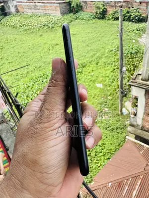 অ্যাপল আইফোন এসই (২০২০) ৬৪ জিবি গ্রে