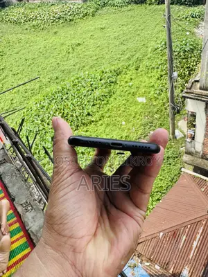 অ্যাপল আইফোন এসই (২০২০) ৬৪ জিবি গ্রে