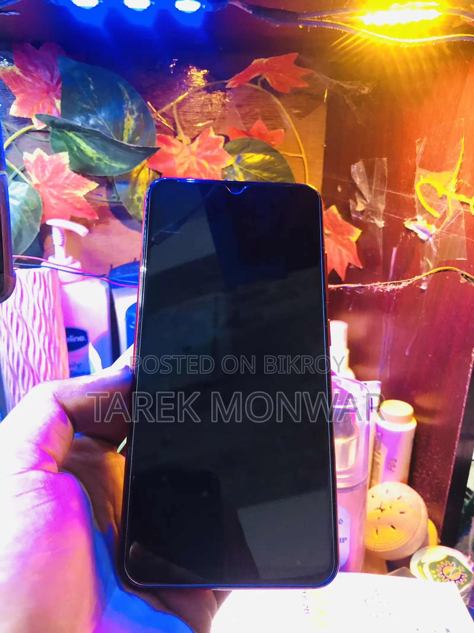 New Vivo Y1s 32 GB Red