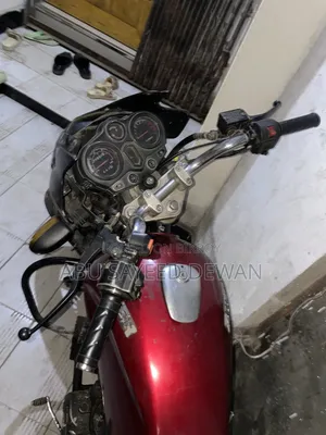 Runner Bullet 100 2012 Red