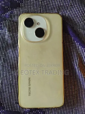 নতুন টেকনো স্পার্ক গো ১২৮ জিবি হোয়াইট