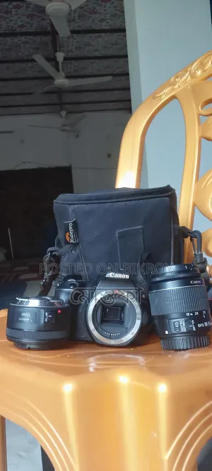 Canon 200d Camera