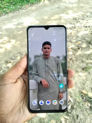 Vivo V21e 128 GB Blue