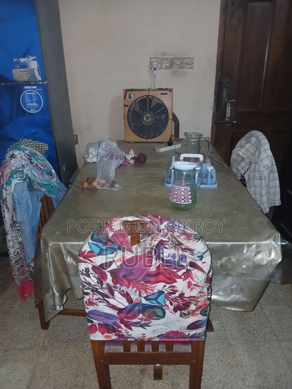 কাঠের ডাইনিং টেবিল + চেয়ার ৬ টি