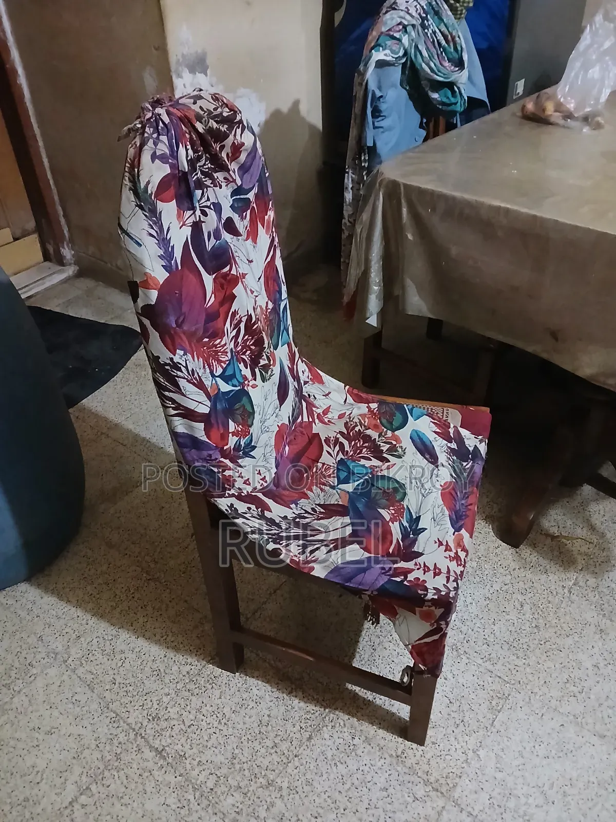 কাঠের ডাইনিং টেবিল + চেয়ার ৬ টি