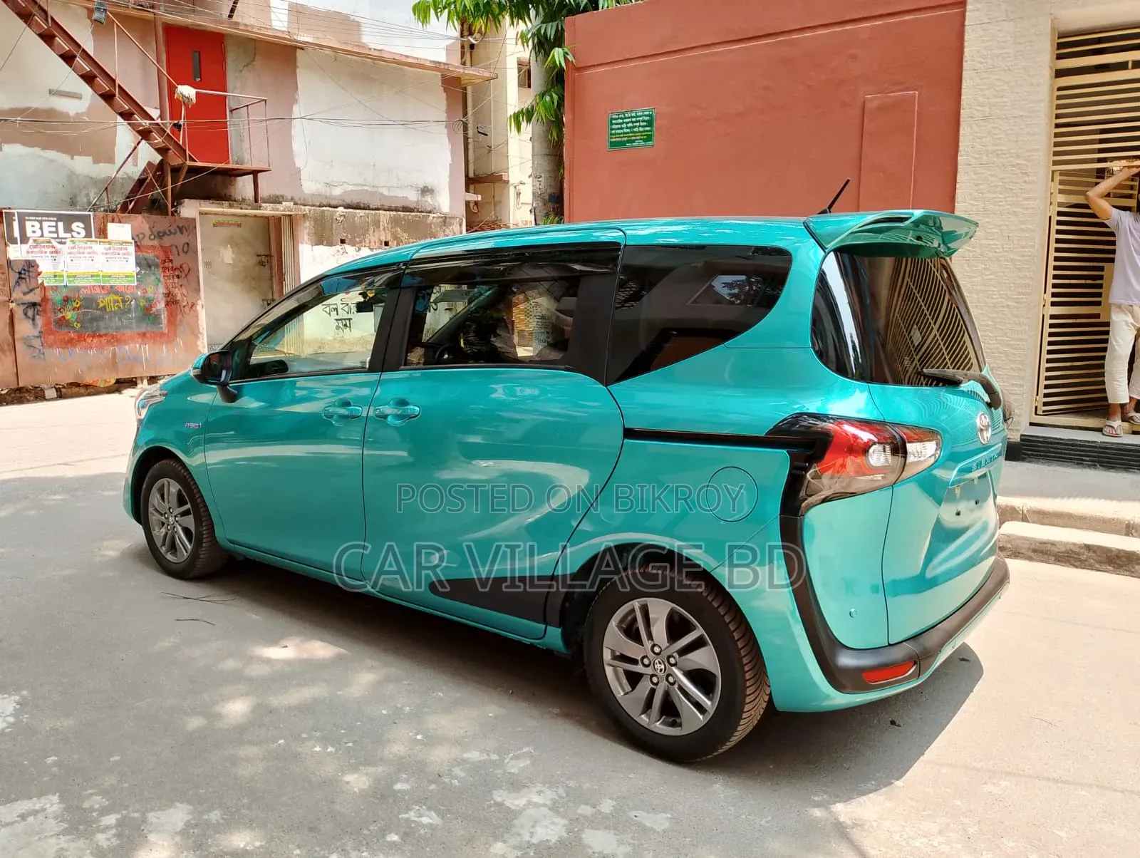 Toyota Sienta 2020 Green