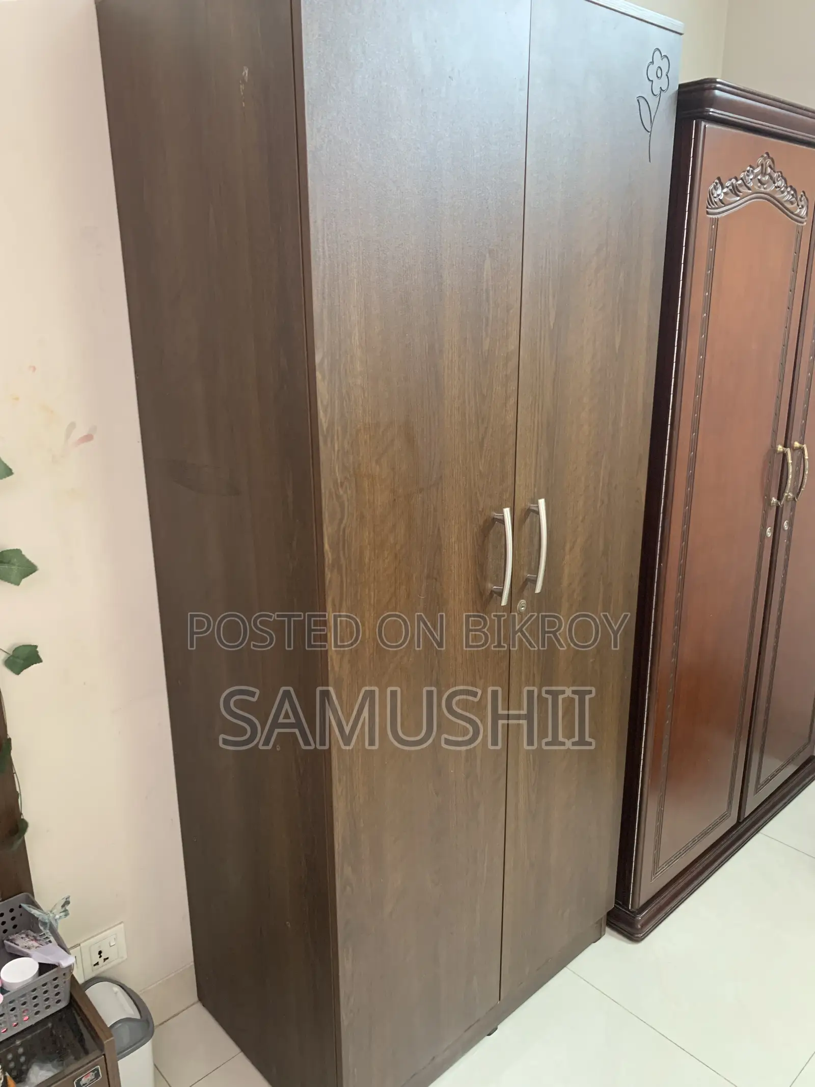Regal- Wooden Almirah