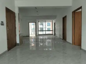 5 Bedroom Apartment in Basundhara for sale