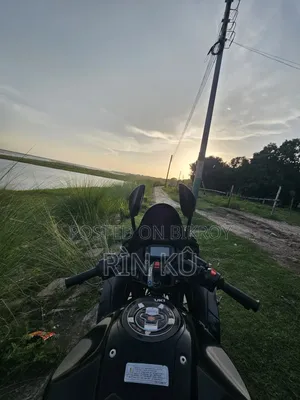 সুজুকি জিক্সার এসএফ ২০১৬ ব্ল্যাক