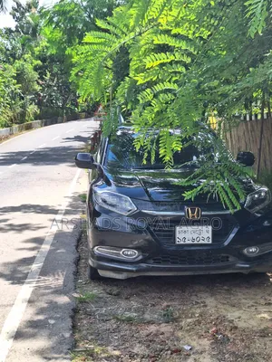 Honda Vezel 1.5 Four-Wheel Drive 2014 Black