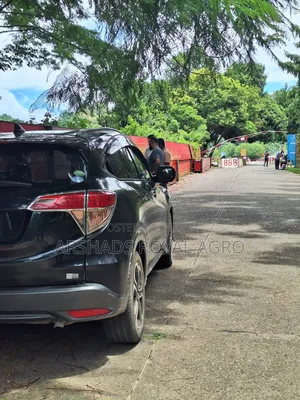 Honda Vezel 1.5 Four-Wheel Drive 2014 Black