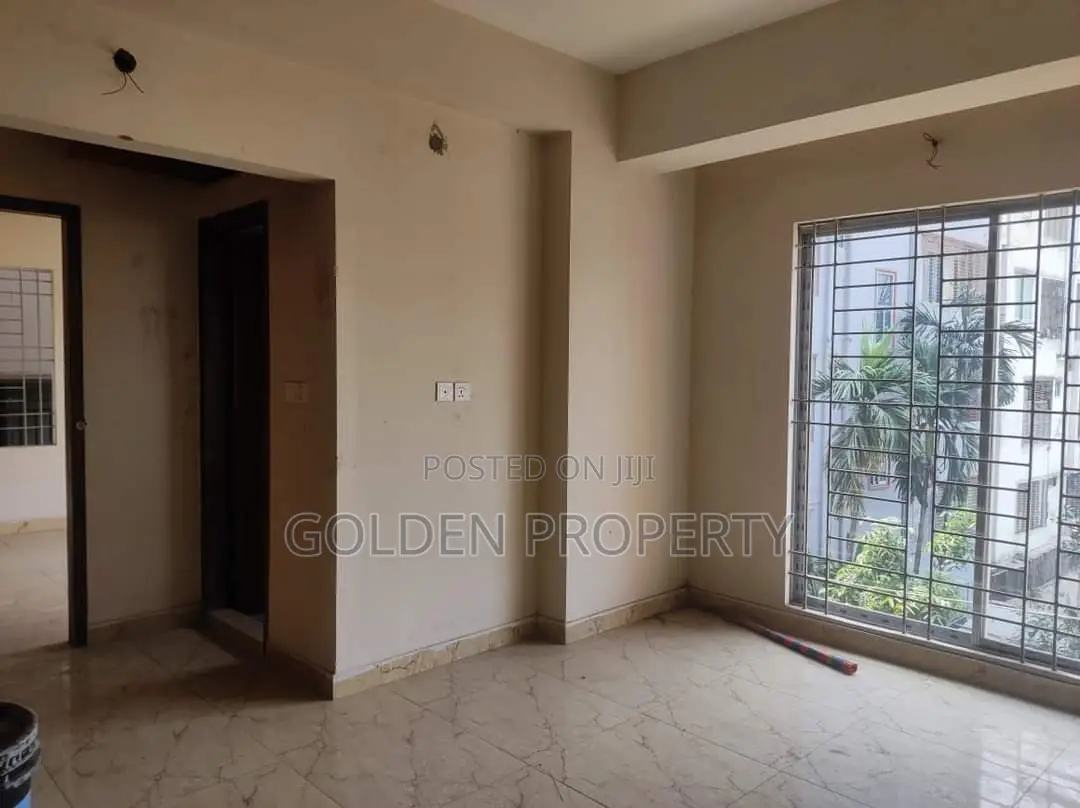 3bdrm Apartment in বসুন্ধরা নতুন রেডি, Basundhara for sale