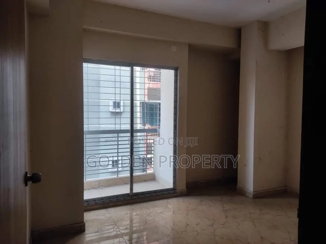 3bdrm Apartment in বসুন্ধরা নতুন রেডি, Basundhara for sale