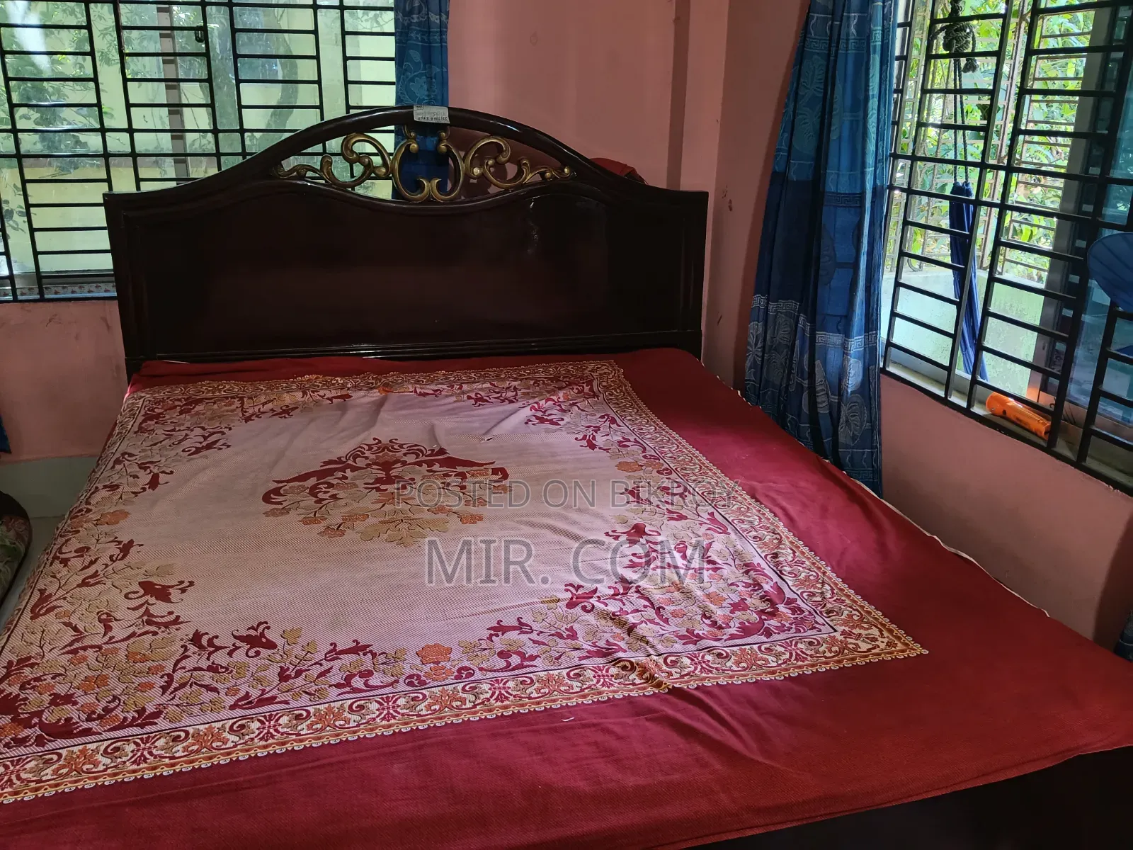 Original Akashemoni Wood Bed