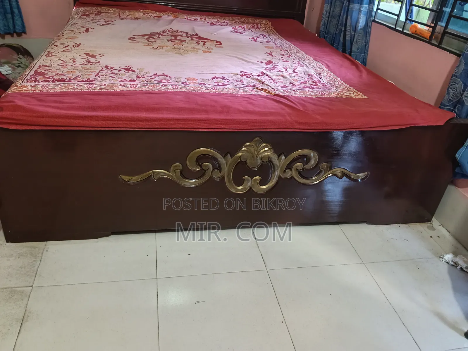 Original Akashemoni Wood Bed