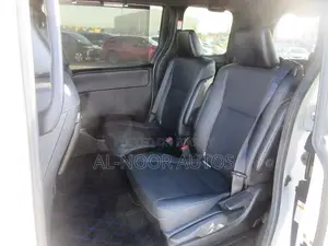 Toyota Esquire 2021 Pearl