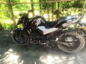 TVS Apache RTR 160 4V 2022 Black