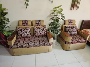 ৫ সিটার সোফা