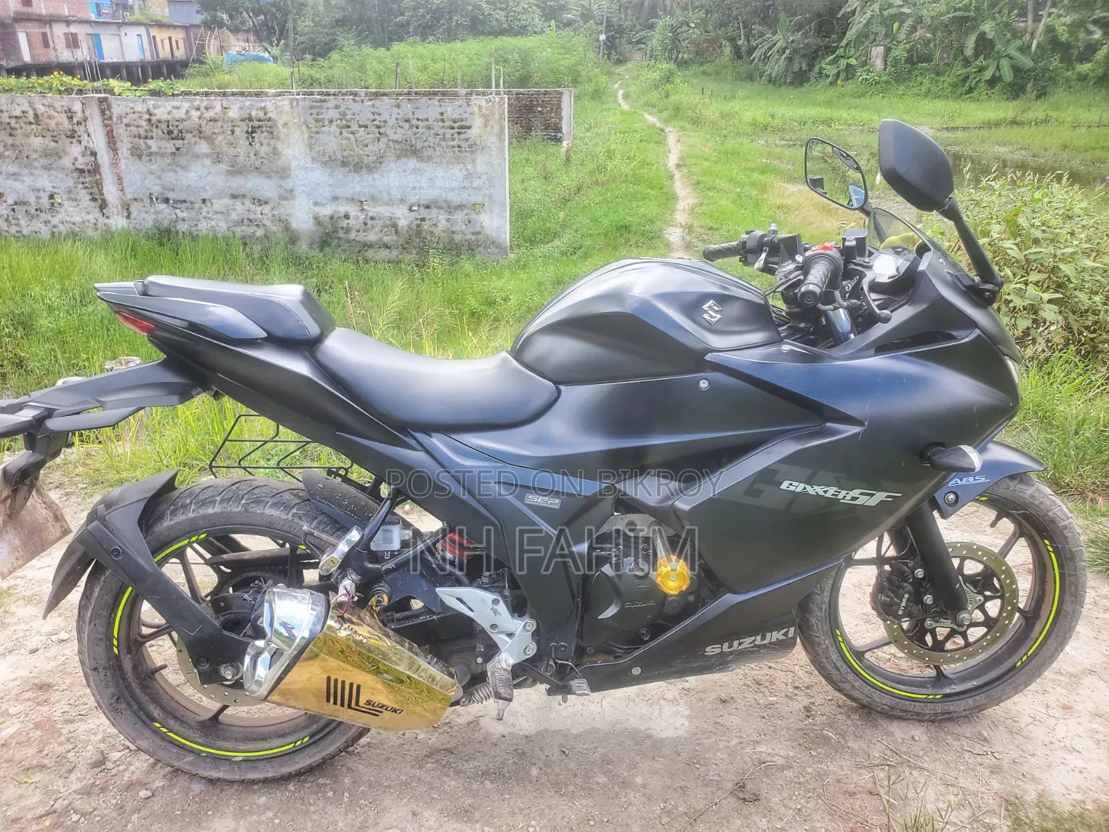 Suzuki Bike 2023 Black