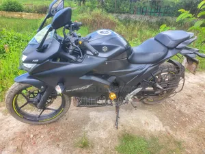 Suzuki Bike 2023 Black