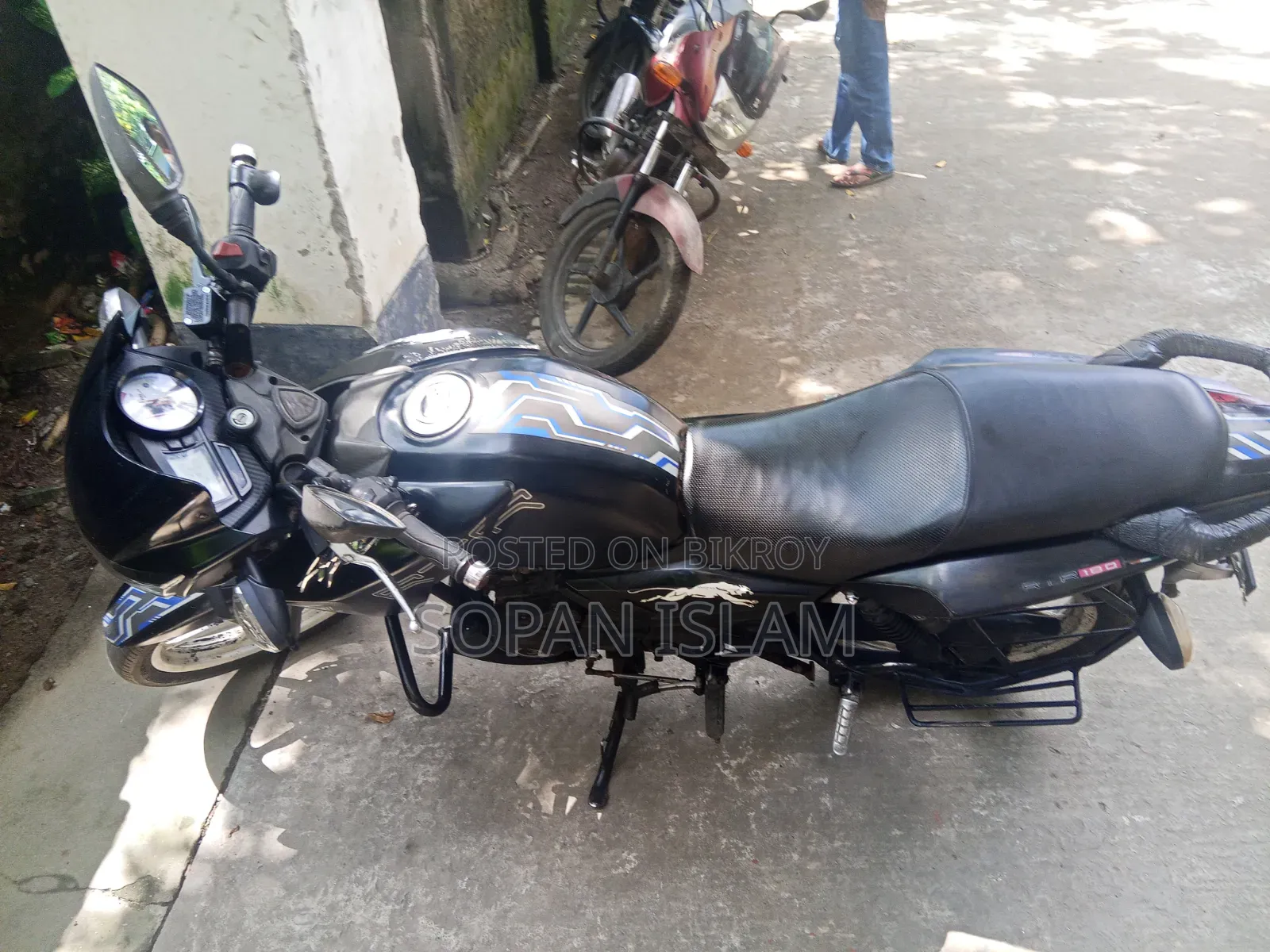 টিভিএস আপাচি আরটিআর ১৬০ টুভি ২০১৯ কালো