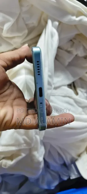 আইকিউওও জেড৯ ২৫৬ জিবি