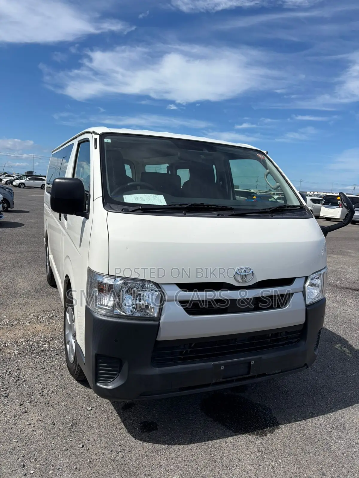 Toyota HiAce 2021 White
