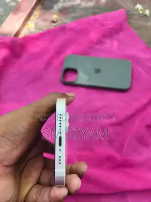 অ্যাপল আইফোন ১৩ ১২৮ জিবি হোয়াইট