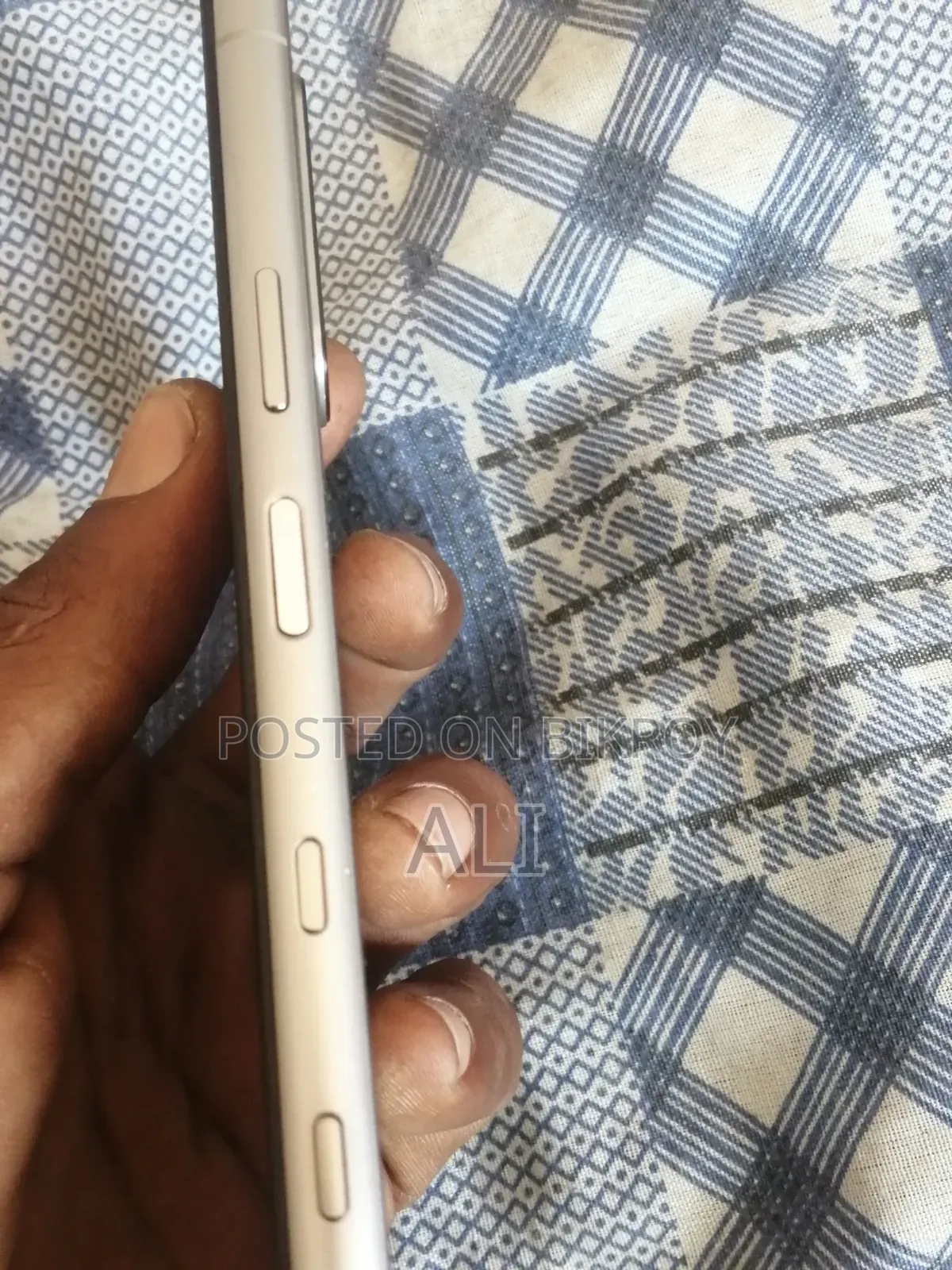 সনি এক্সপেরিয়া ৫ ৩য় সংস্করণ ১২৮ জিবি সিলভার