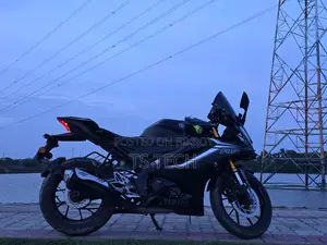 Yamaha 2025 Black