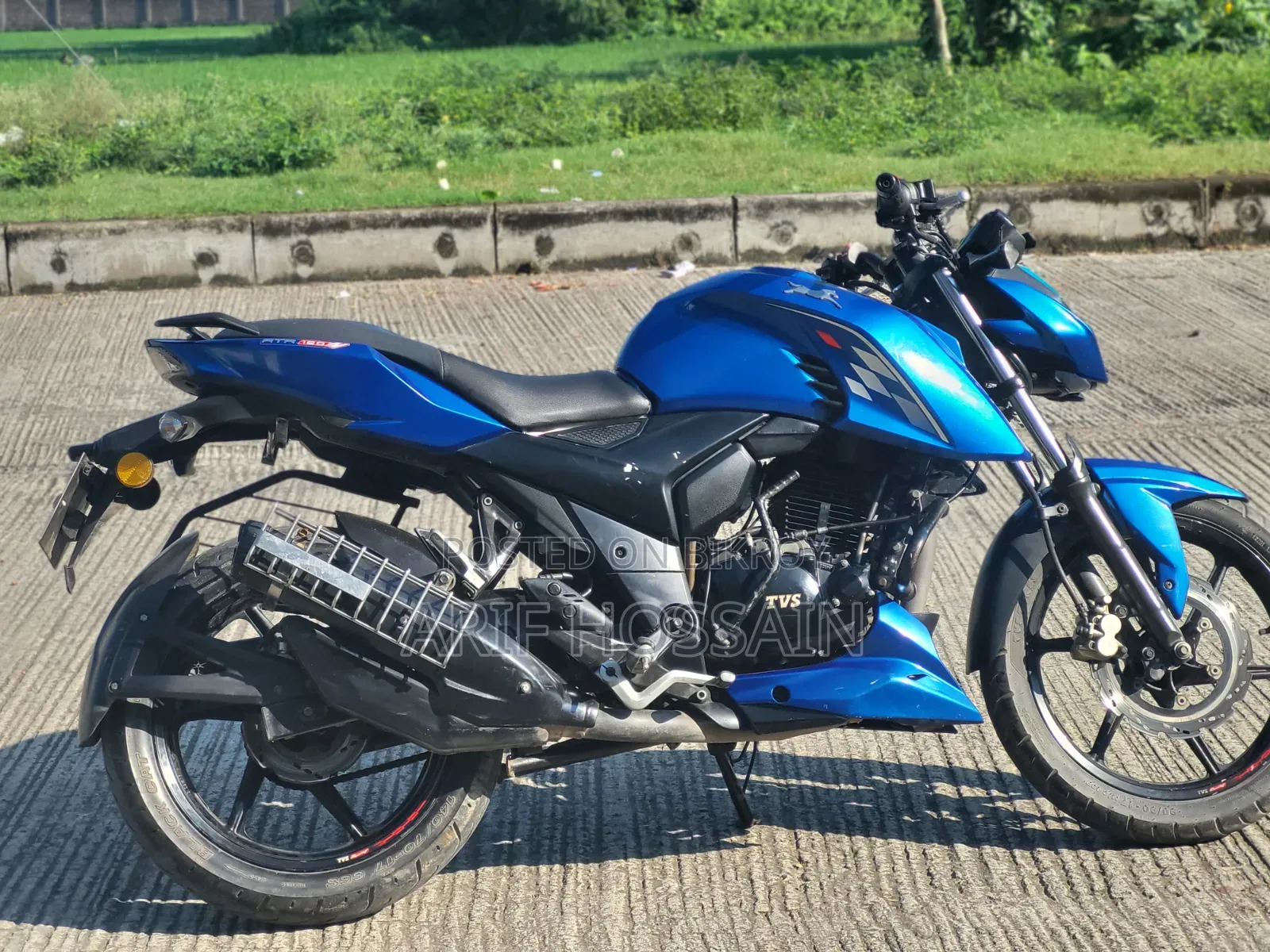 TVS Apache RTR 160 4V 2021 Blue