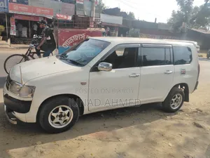 টয়োটা প্রবক্স ২০০২ সাদা