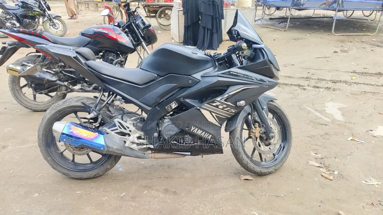 ইয়ামাহা আর১৫ ভি৩ ২০২০ ব্ল্যাক