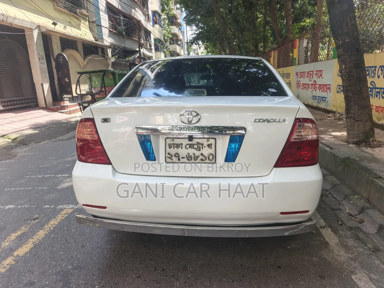 টয়োটা করোল্লা ২০০৪ হোয়াইট