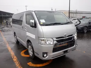 Toyota HiAce 2021 Silver