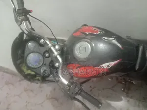 হিরো গ্ল্যামার ২০০৭ কালো