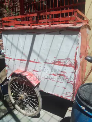 Delivery Paddle Van