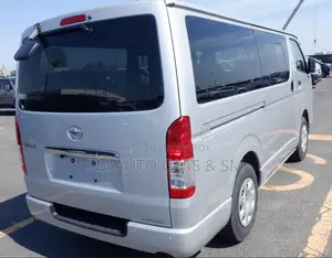 Toyota HiAce 2021 Silver