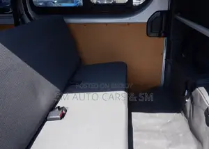 Toyota HiAce 2021 Silver