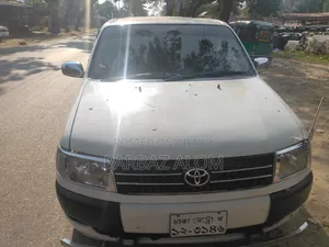 টয়োটা প্রবক্স ২০০২ সাদা