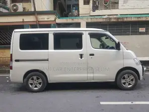 Toyota Noah 2010 White