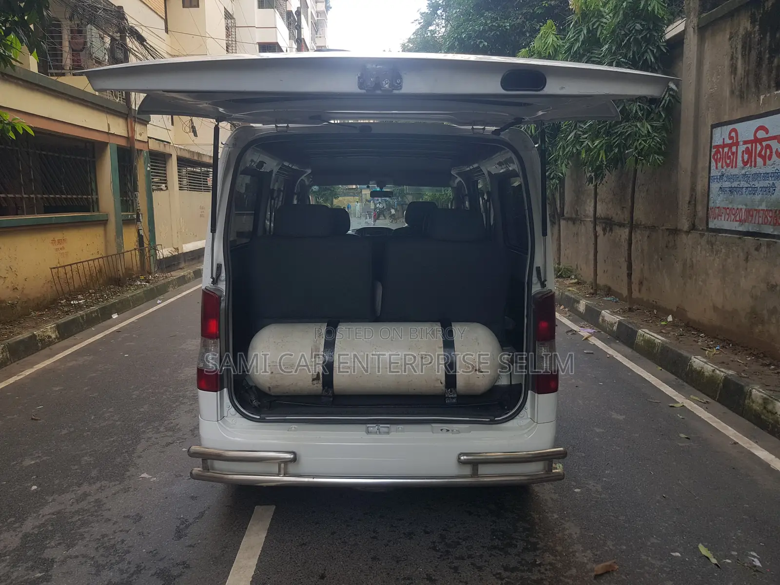 Toyota Noah 2010 White