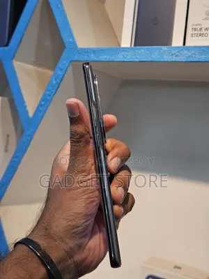 অপো রেনো১১ ৫জি ২৫৬ জিবি ব্ল্যাক