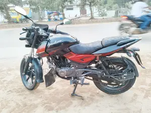 Bajaj Pulsar 150 2019 Red
