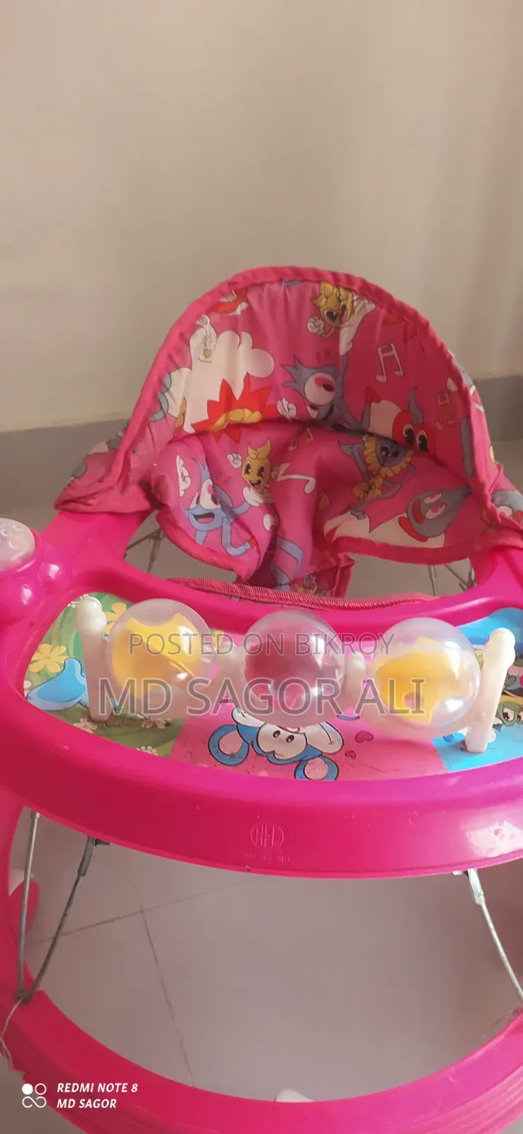 Baby walking toy