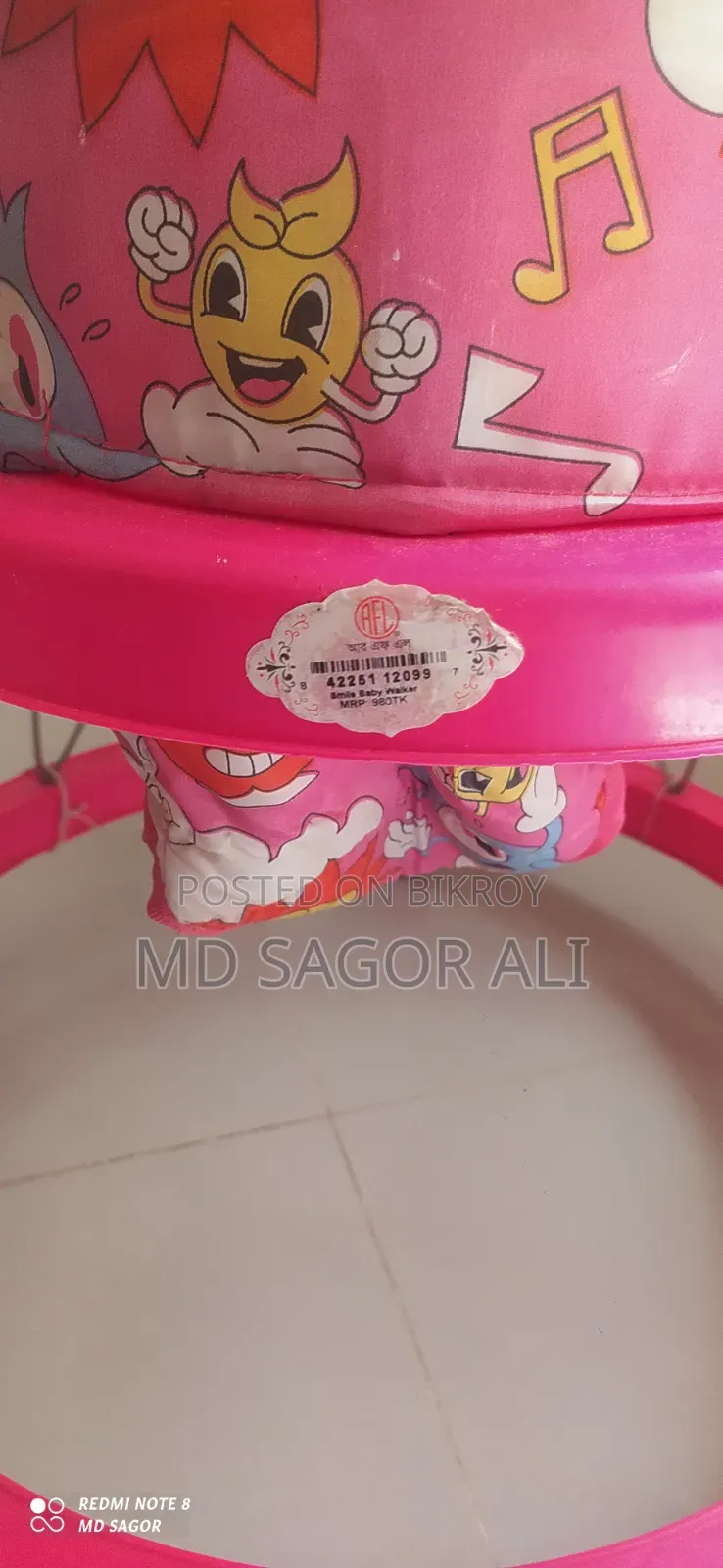 Baby walking toy