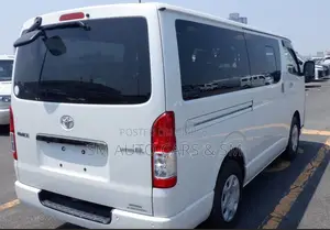 Toyota HiAce 2021 White